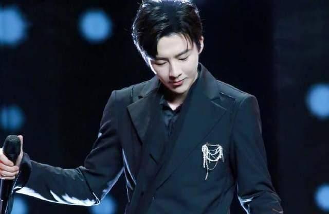 娱乐圈爆料邓伦刘宇宁,神秘恋情曝光引热议