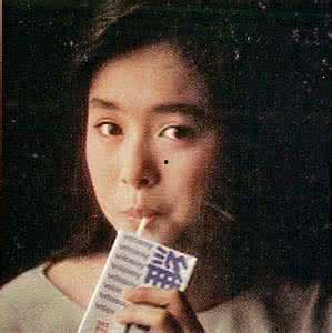 孔雀国外明星,国外明星风采大盘点